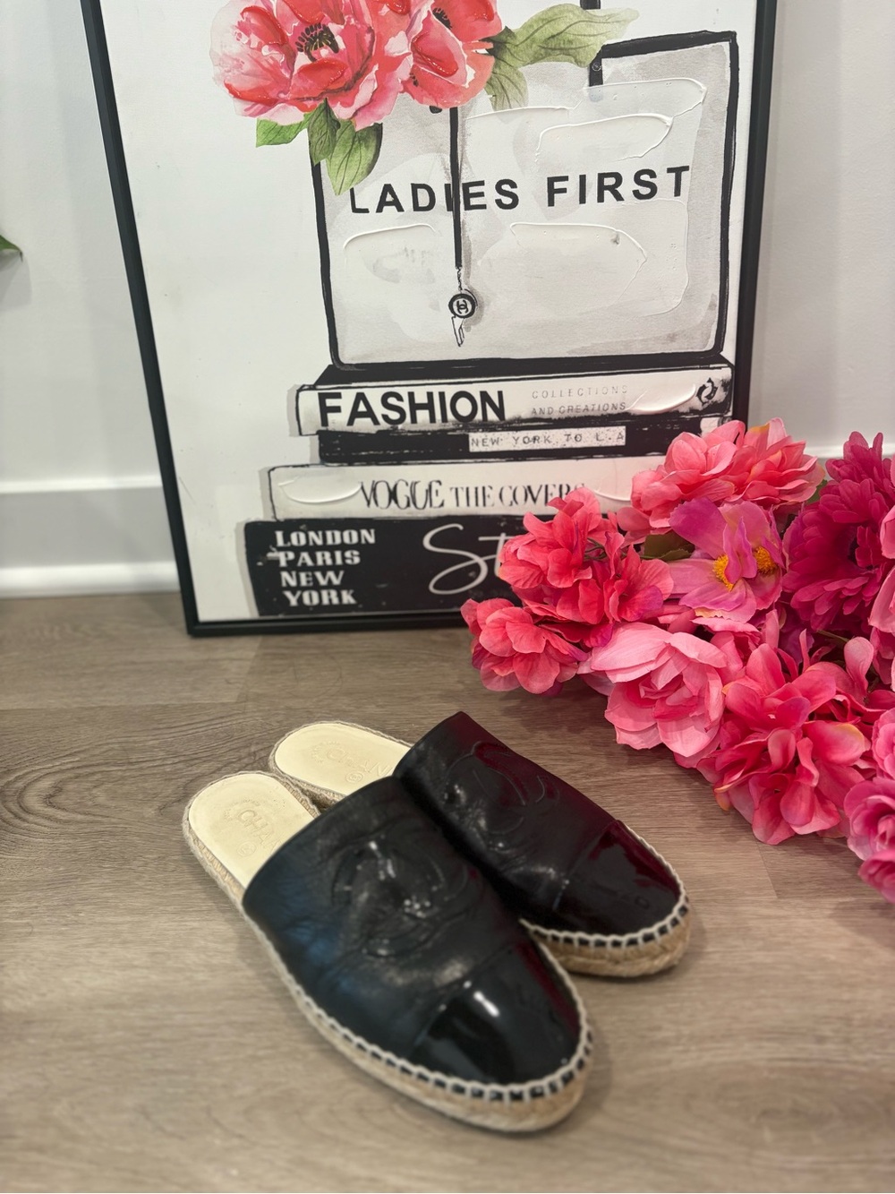 CHANEL Black Leather & Patent Espadrille Mule slide on